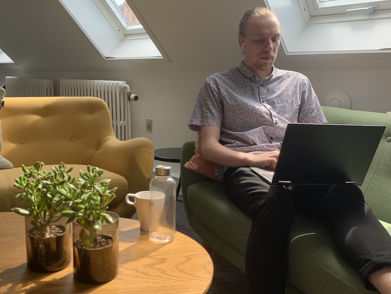 Vi arbejder forskelligt Vi arbejder alle forskellig så der skal være plads til os alle