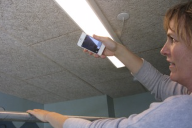 Lysstofrør i vores skoler, institutioner og kontorbygninger kan indeholde det sundhedsskadelige stof PCB.