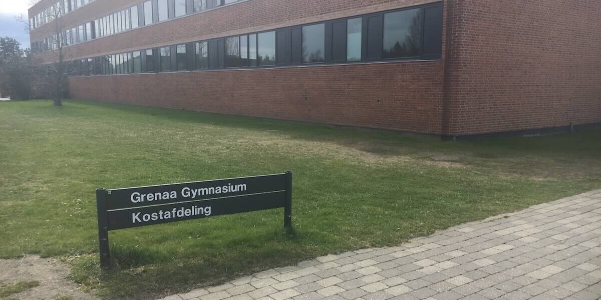 Kostafdeling viser, hjemlig belysning Projektet på Grenaa Gymnasiums kostafdeling viser, hvordan hjemlig belysning kan skabe ro og fællesskab i et skolemiljø.