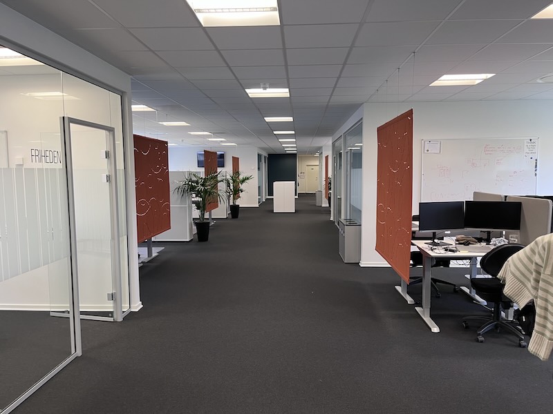 Omilon i nye lokaler fFytning, indretning og arbejdsmiljø blev tænkt sammen.